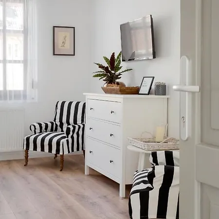 Premium Vendeghaz Konukevi Eğri